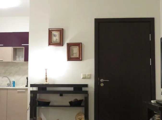 Апартаменты Nereya Palace Art Aprtament Marina *