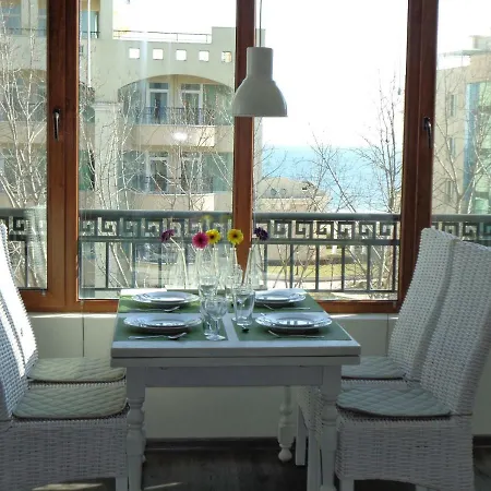 Apartment Nereya Palace Art Aprtament Marina Pomorie